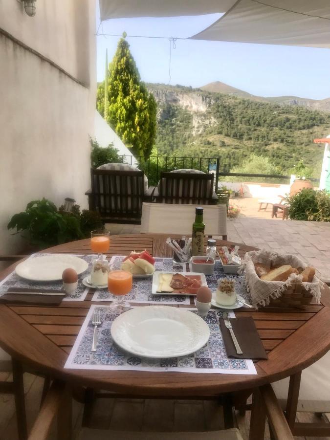 Al-Qandil Guest House Margarida ภายนอก รูปภาพ
